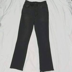 Forever 21 women's Black curvy jeans